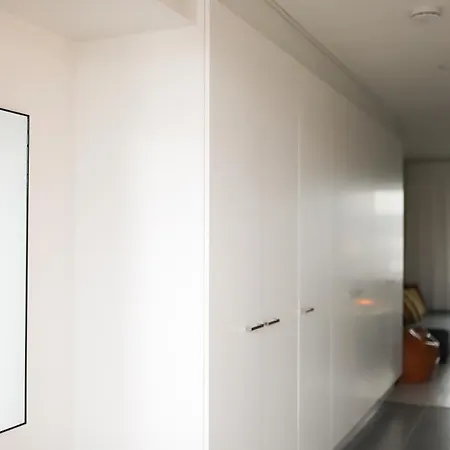 Elegant Scandinavian Nearby Airport *
