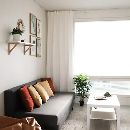 Elegant Scandinavian Nearby Airport Διαμέρισμα *